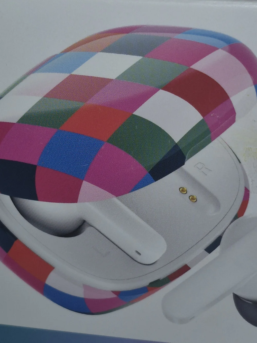 Wireless Bluetooth Earphones with Multicolor Checkered Charging Case